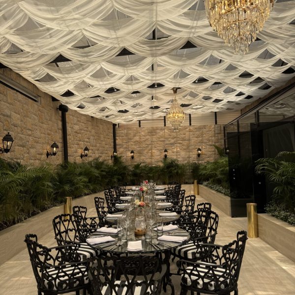 Hamptons Courtyard